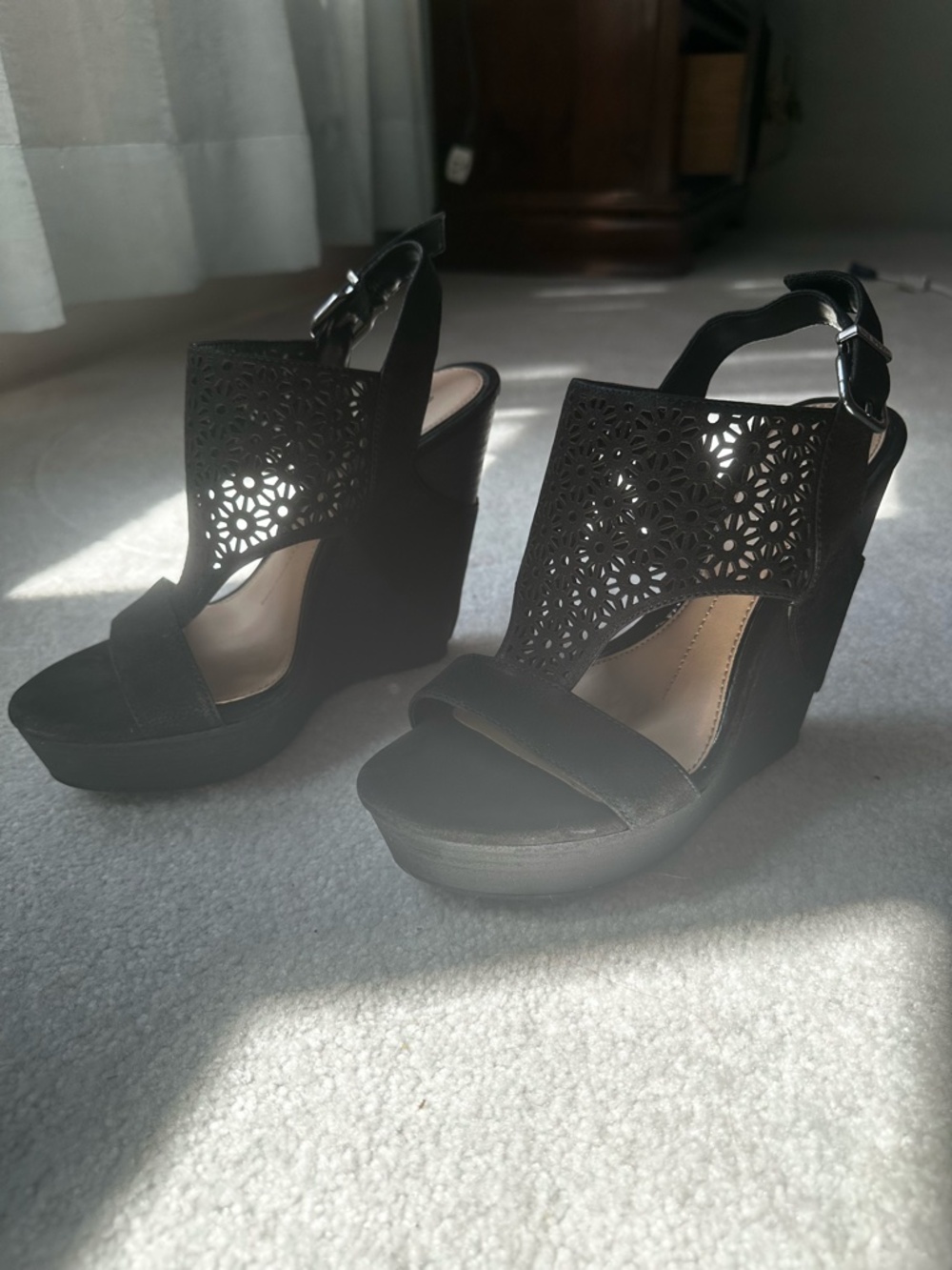 Gianni Bini 'Raelyn' 5" wedge heels